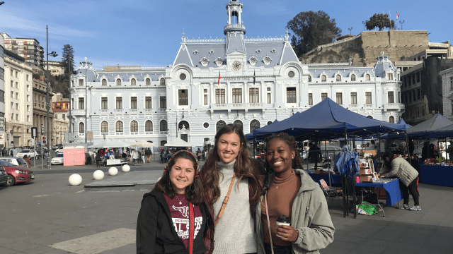 Business Internship for Advanced Spanish Speakers in Valparaiso